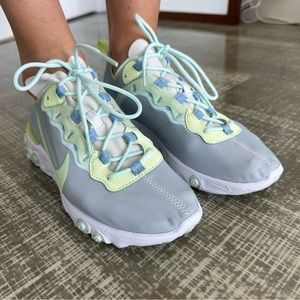 Nike Womens React Element 55